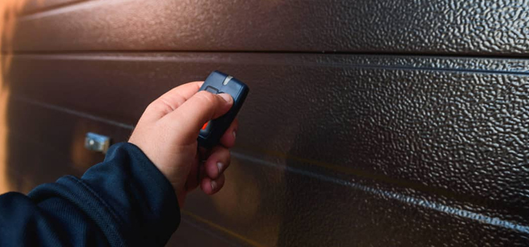 automatic door opener with remote control in Avocado Heights