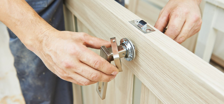 interior door repair Avocado Heights